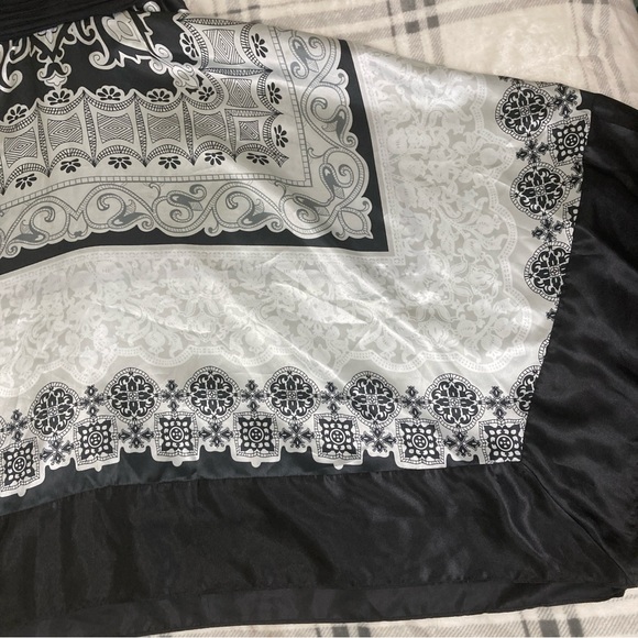 Signature by Sangria Black/Gray Dress Fit & Flare handkerchief hem sleeveless 8 - Picture 9 of 16